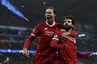 Virgil van Dijk a Mohamed Salah patří k největším tahounům Liverpoolu v boji o anglický titul