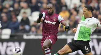 ONLINE: West Ham - Liverpool 2:2. Antonio srovnal, Souček střídal