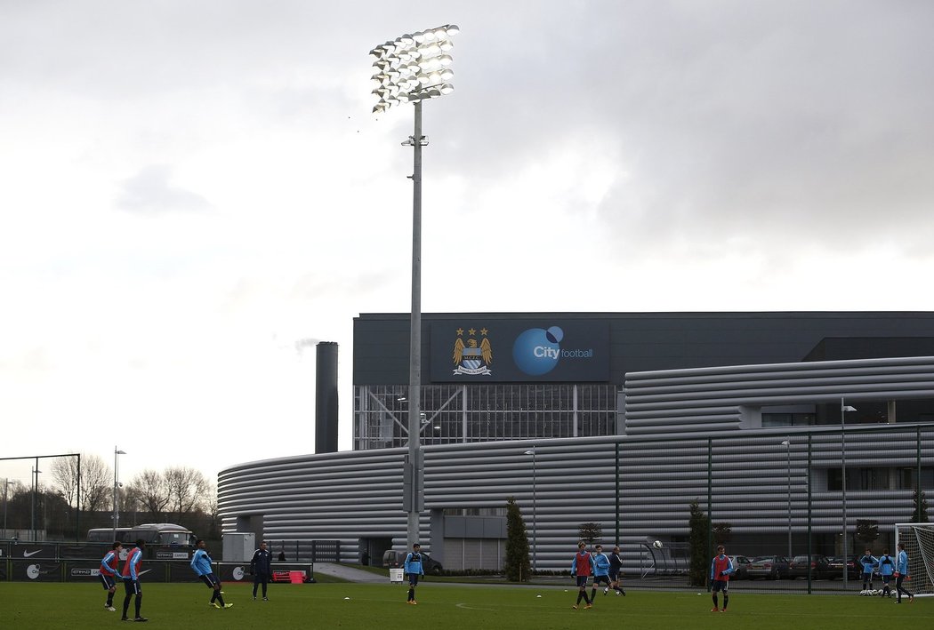 Luxusní akademie Manchesteru City nabízí i obří krytou halu