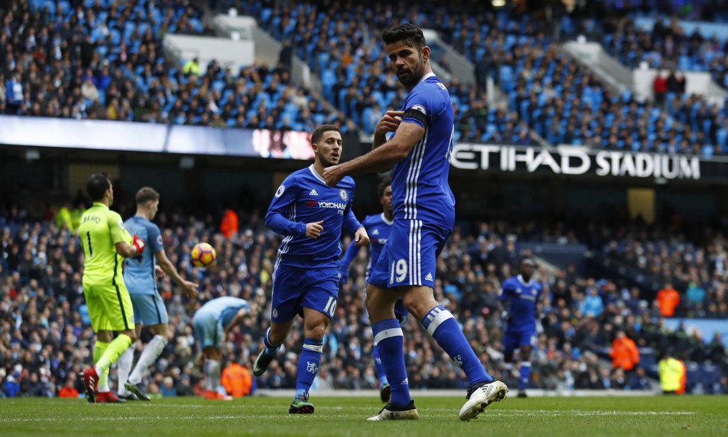 Chelsea slaví trefu Costy ve šlágru Premier League na hřišti Manchesteru City.