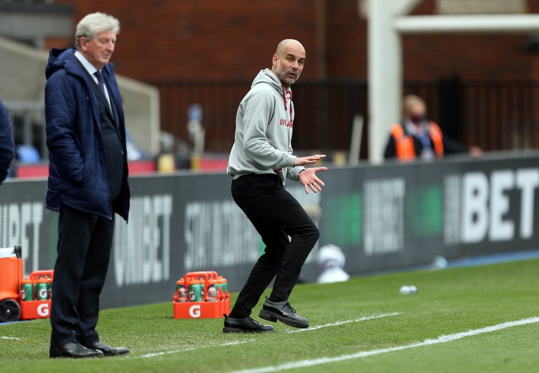 Trenér fotbalistů Manchesteru City Pep Guardiola během utkání proti Crystal Palace