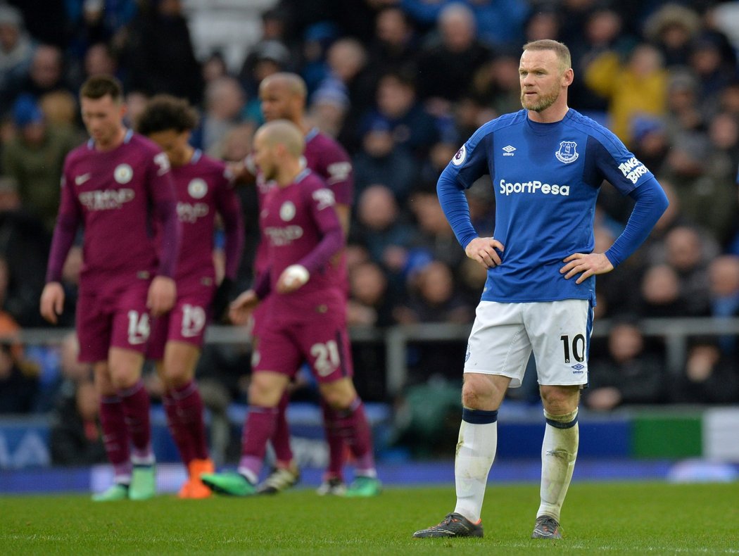 Další porážce Evertonu nezabránil ani kapitán Wayne Rooney