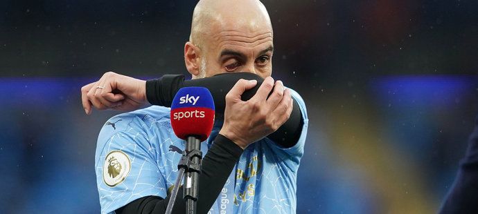 Dojatý trenér Manchesteru City Pep Guardiola