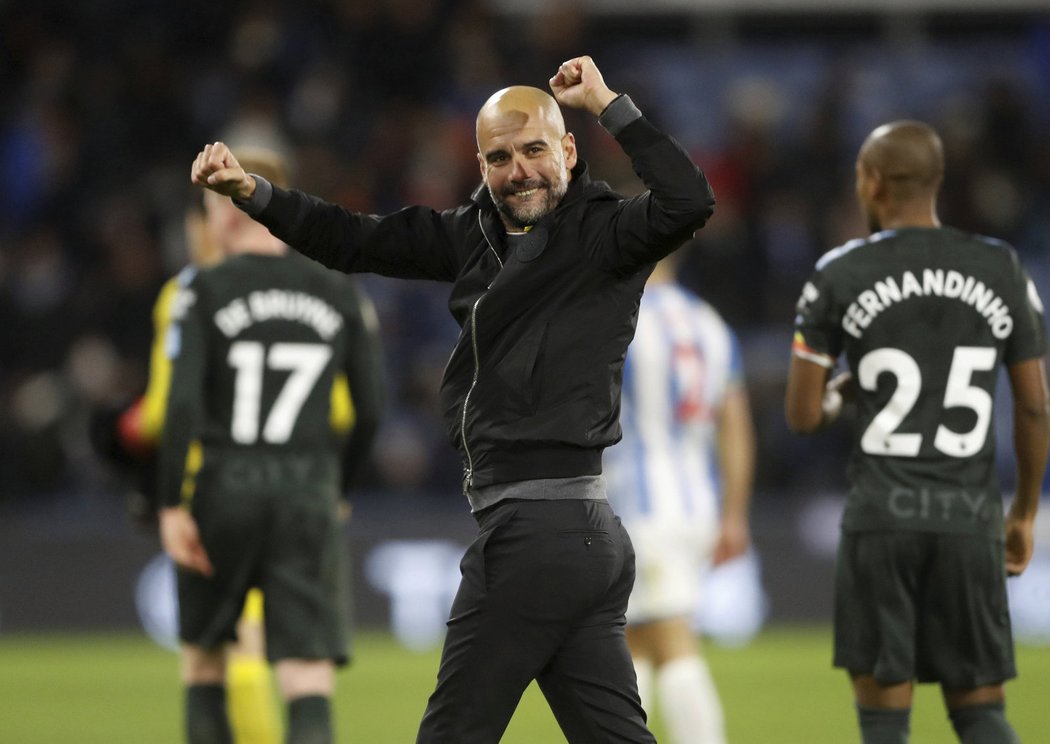 Pep Guardiola slaví další výhru City