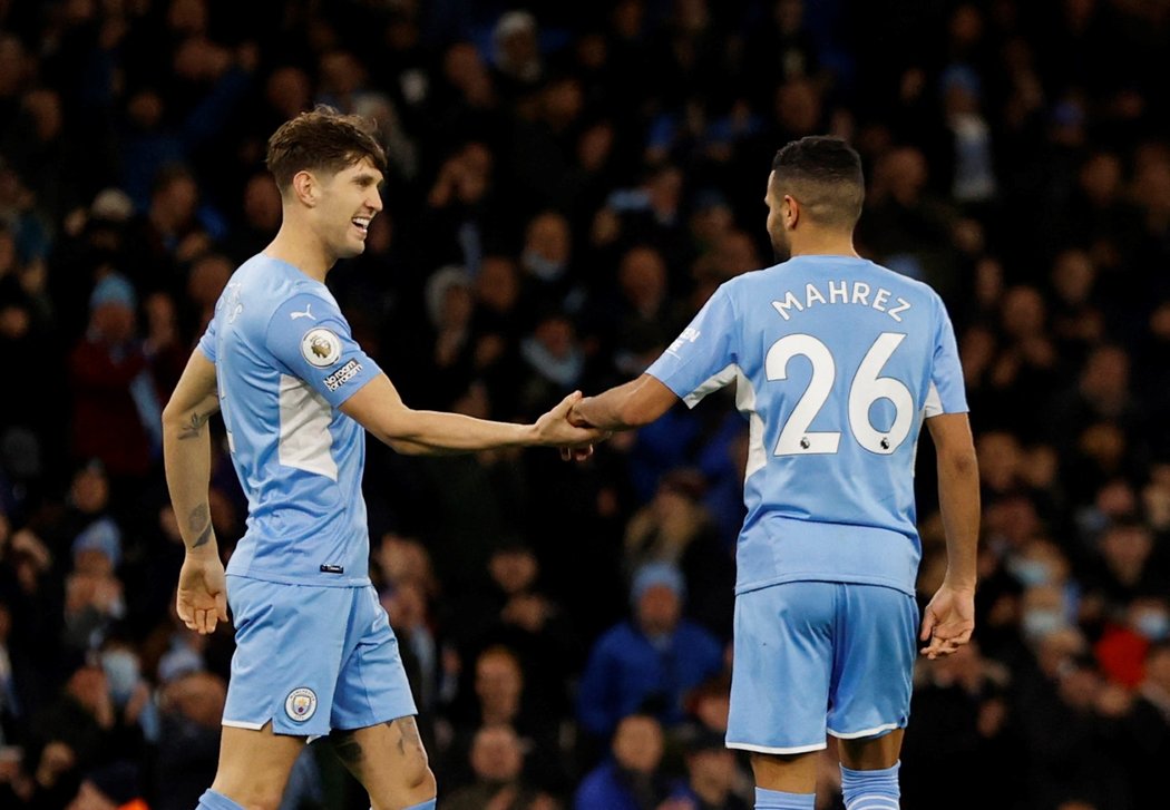 Fotbalisté Manchesteru City v utkání s Leedsem, v němž nastříleli sedm gólů