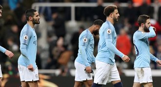 Zkáza Manchesteru! United ztratili poprvé pod Solskjaerem, City prohrálo