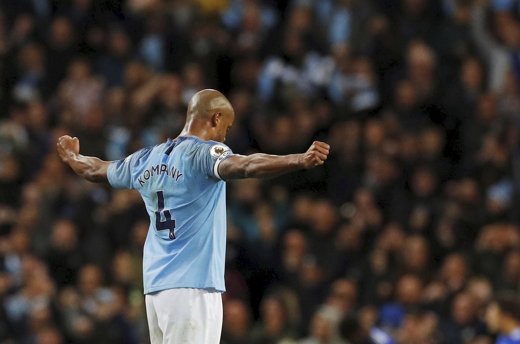 Vincent Kompany byl spasitelem City proti Leicesteru