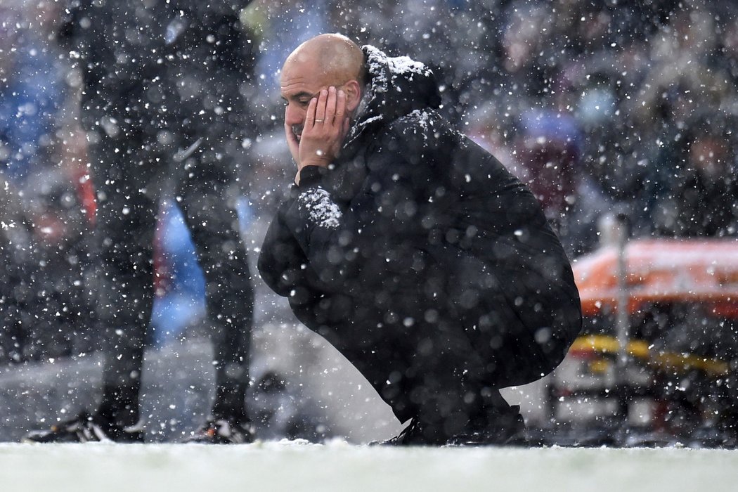 Trenér Pep Guardiola z Manchesteru City v utkání proti West Hamu