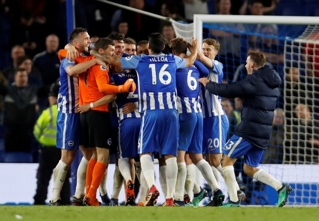 Fotbalisté Brightonu slaví nečekaný triumf nad Manchesterem United