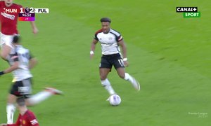 SESTŘIH: Man. United - Fulham 1:2. Iwobi v sedmé minutě nastavení šokoval Old Trafford
