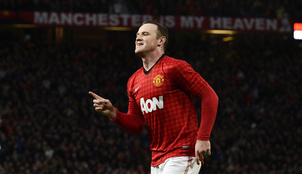 Wayne Rooney slaví vítězný gól v síti Readingu, Manchester United zápas vyhrál 1:0