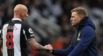 Případ Newcastle. Boháči v ohrožení se zvedají, trenér umí zázraky