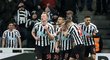 Fotbalisté Newcastlu porazili na domácím hřišti Manchester City, rozhodující trefu zařídil z pokutového kopu Matt Ritchie