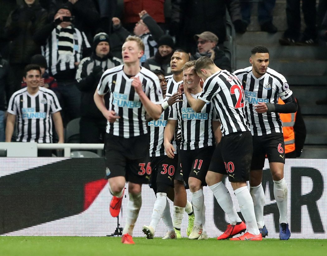 Fotbalisté Newcastlu porazili na domácím hřišti Manchester City, rozhodující trefu zařídil z pokutového kopu Matt Ritchie