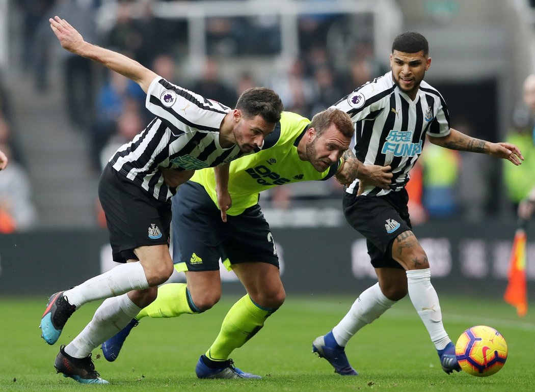 Newcastle United porazil Huddersfield 2:0