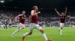 Tomáš Souček se raduje z vítězného gólu West Hamu na půdě Newcastlu