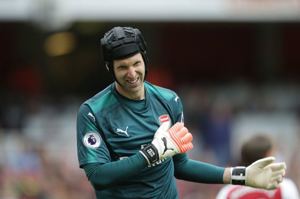 Petr Čech prohloubil svou špatnou bilanci v Arsenalu. Nechytil ani jednu z dvanácti penalt