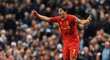 Liverpoolský útočník Luis Suárez se diví, že na něj sudí neodpískal penaltu na půdě Manchesteru City
