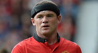 Rooney se v čelence rval za United, gólem jim pomohl k výhře