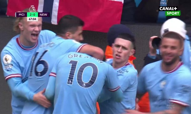 SESTŘIH: Manchester City - Newcastle 2:0. Haaland mlčel, trefili se Foden a Bernardo