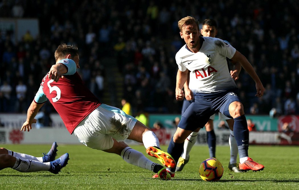 Tottenham nezvládl duel na půdě Tottenhamu, padl 1:2