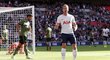 Harry Kane slaví další z řady vstřelených branek