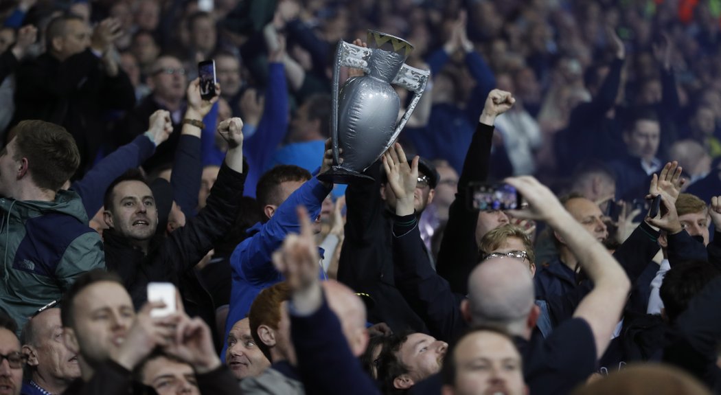 Fanoušci Chelsea se dočkali, po gólu náhradníka Batshuaye mohli zvednou atrapu mistrovského poháru