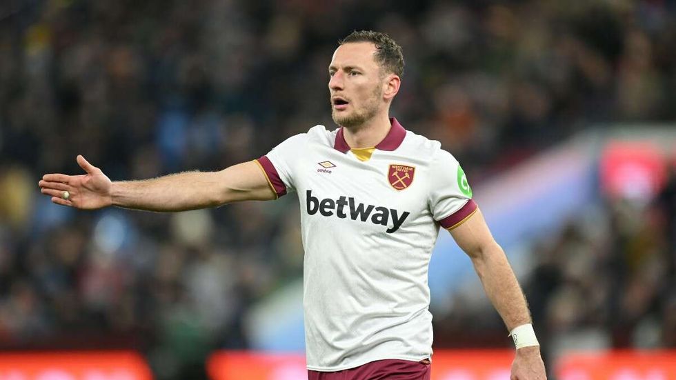 Vladimír Coufal v dresu West Hamu