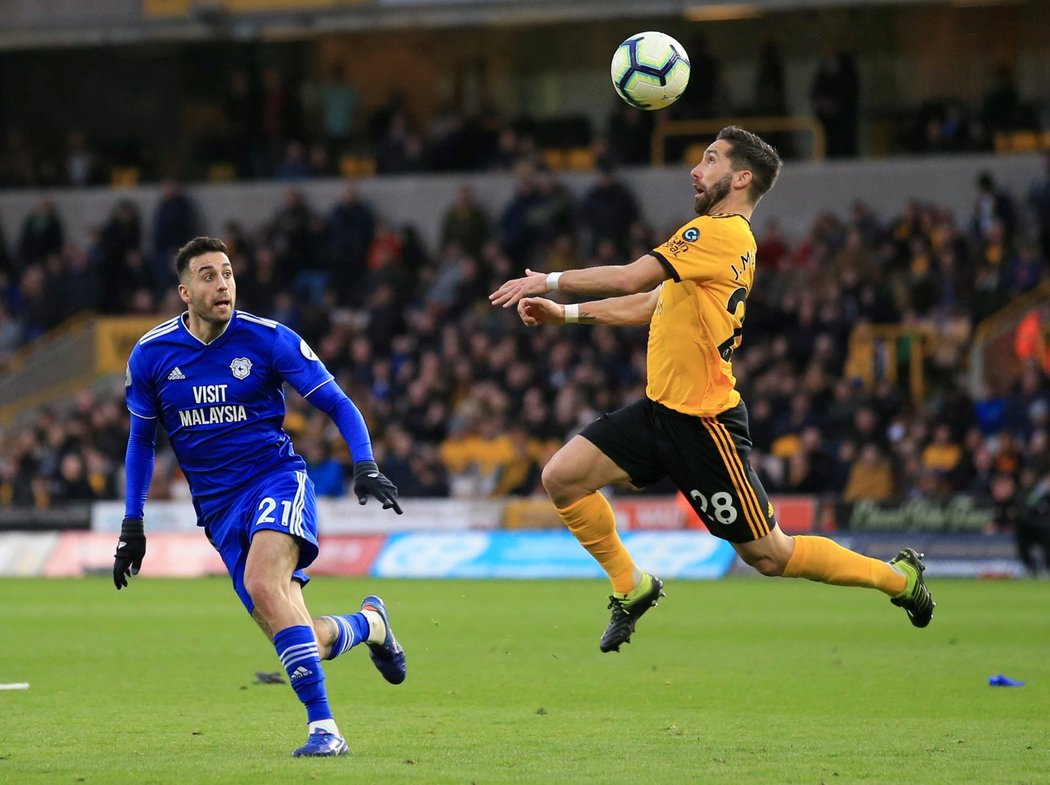 Wolverhampton porazil Cardiff 2:0, portugalský záložník Joao Moutinho předvedl navíc parádní driblink