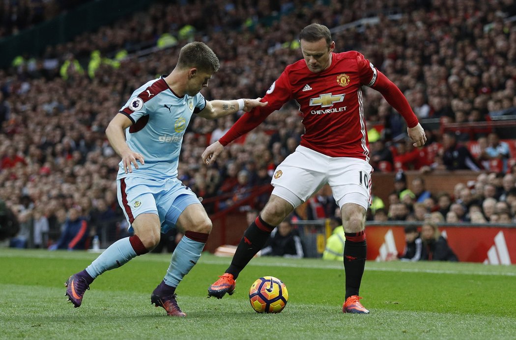 Wayne Rooney v utkání proti Burnley neskóroval, Manchester United doma jen remizoval 0:0.