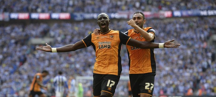 Fotbalisté Hullu slaví. Ve finále play off vyhráli nad Sheffieldem Wednesday 1:0 a postoupili do Premier League.