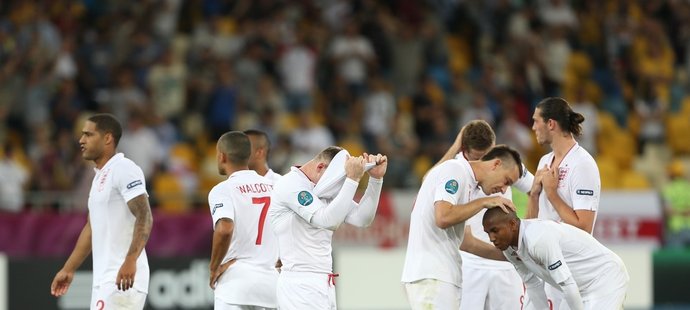 Je konec. Anglie se ani na evropském šampionátu 2012 nepřiblížila zisku poháru