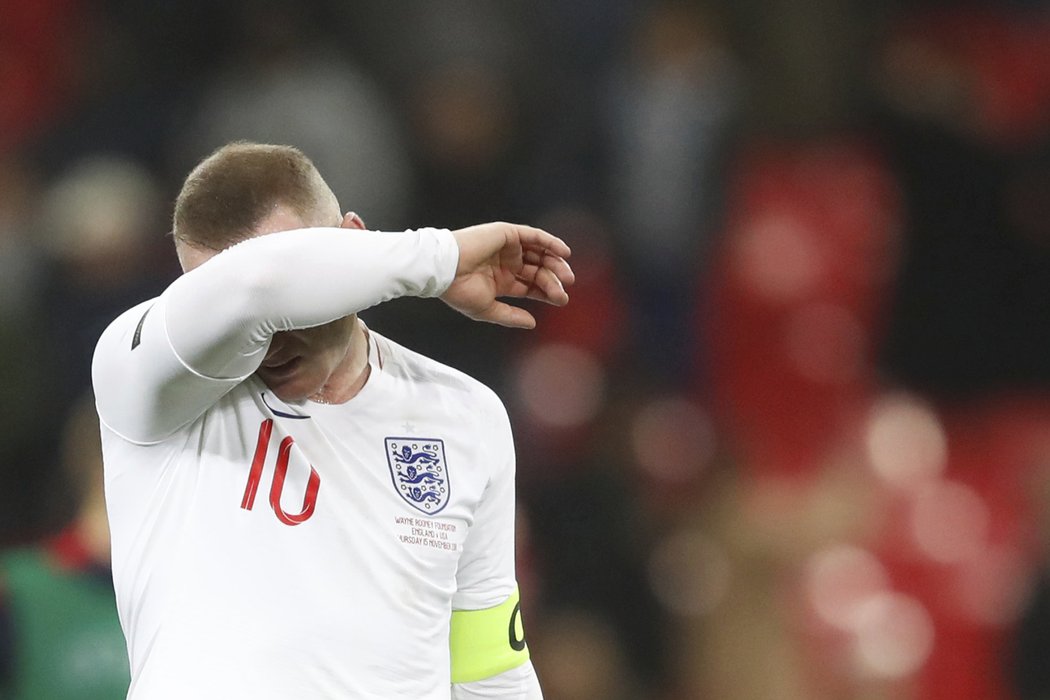 Wayne Rooney musel při rozlučce zadržovat slzy