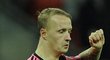 Skotský fotbalista Leigh Griffiths se symbolem vlčího máku na paži