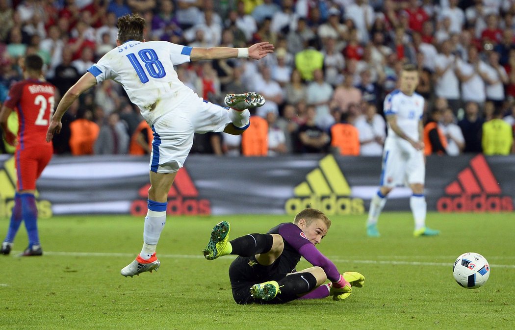 Dušan Švento svou šanci neproměnil a Slováci hráli s Anglií 0:0