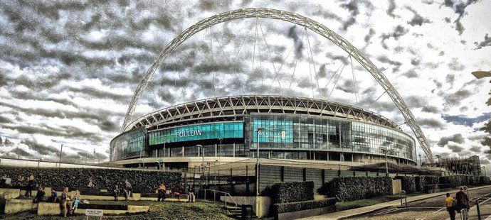 Anglická chlouba. Stadion Wembley pojme až 90 tisíc fanoušků a pyšní se zajímavými architektonickými prvky