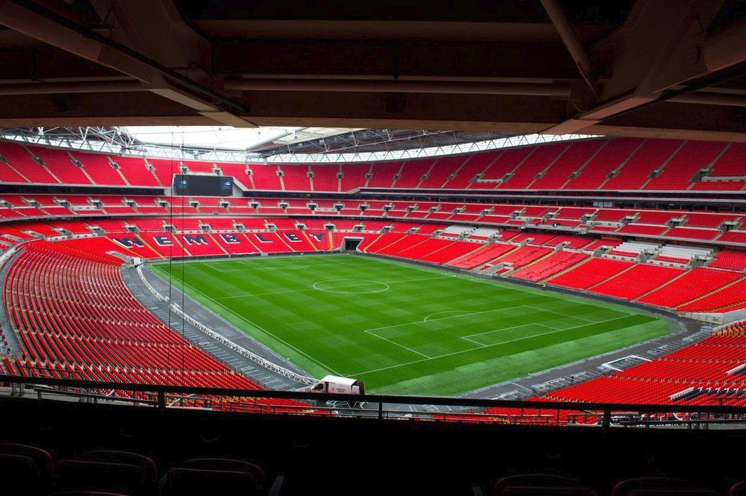 Stadion Wembley pojme až 90 tisíc fanoušků