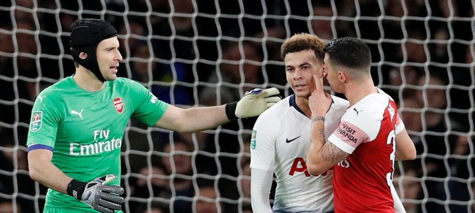 Utkání mezi Arsenalem a Spurs bylo tradičně vypjaté