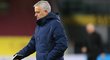 Portugalský trenér Tottenhamu José Mourinho snášel porážku s Antwerpami těžce