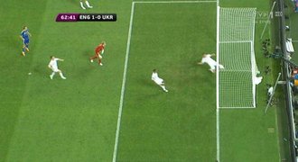 VIDEO: Byl míč za čarou? Rozhodčí upřel Ukrajině proti Anglii gól
