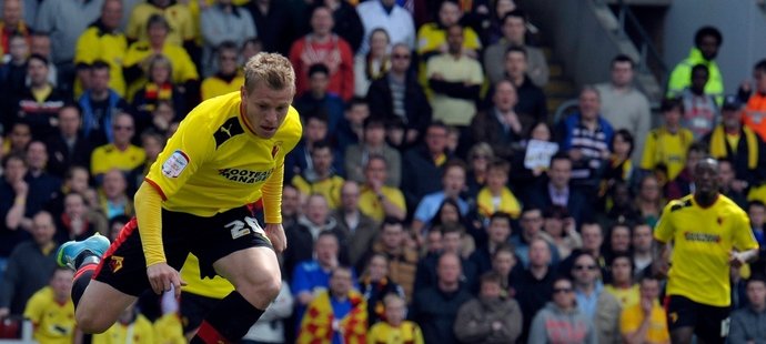 Český fotbalista Matěj Vydra byl jednou z ústředních postav Watfordu při postupu v play off přes Leicester. V neděli vstřelil dvě branky