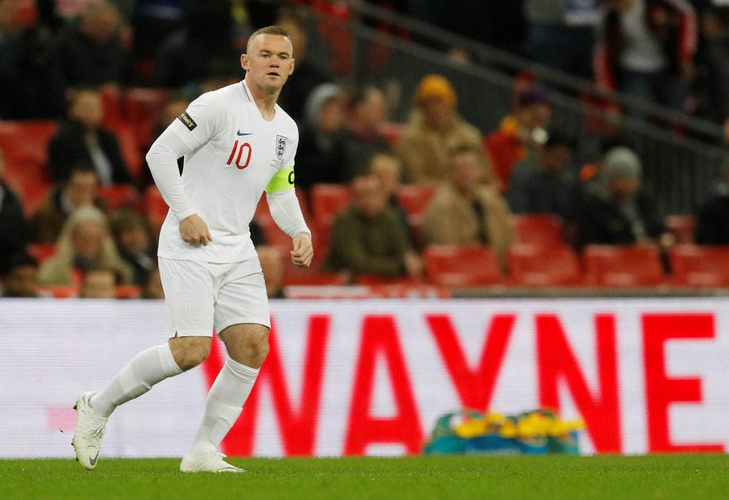 Wayne Rooney jde na plac! Angličan si po střídání ve druhém poločase přátelského duelu s USA odbyl svůj 120. start za národní tým