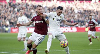 West Ham - Leeds 2:3. Harrisonův hattrick, Coufal měl na kopačce vyrovnání