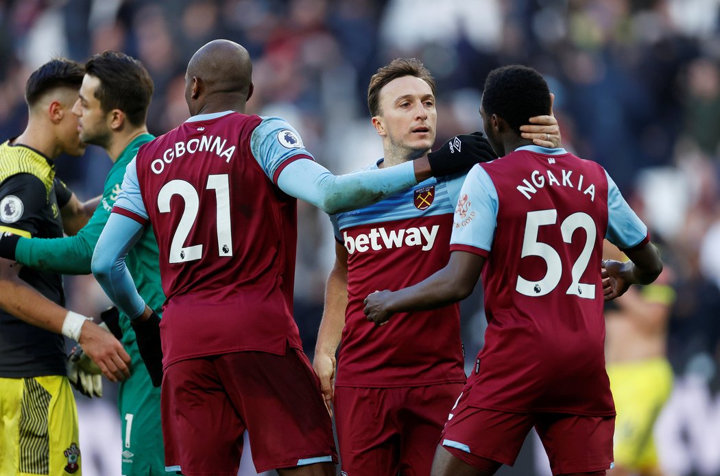 Hrající ikona West Hamu Mark Noble