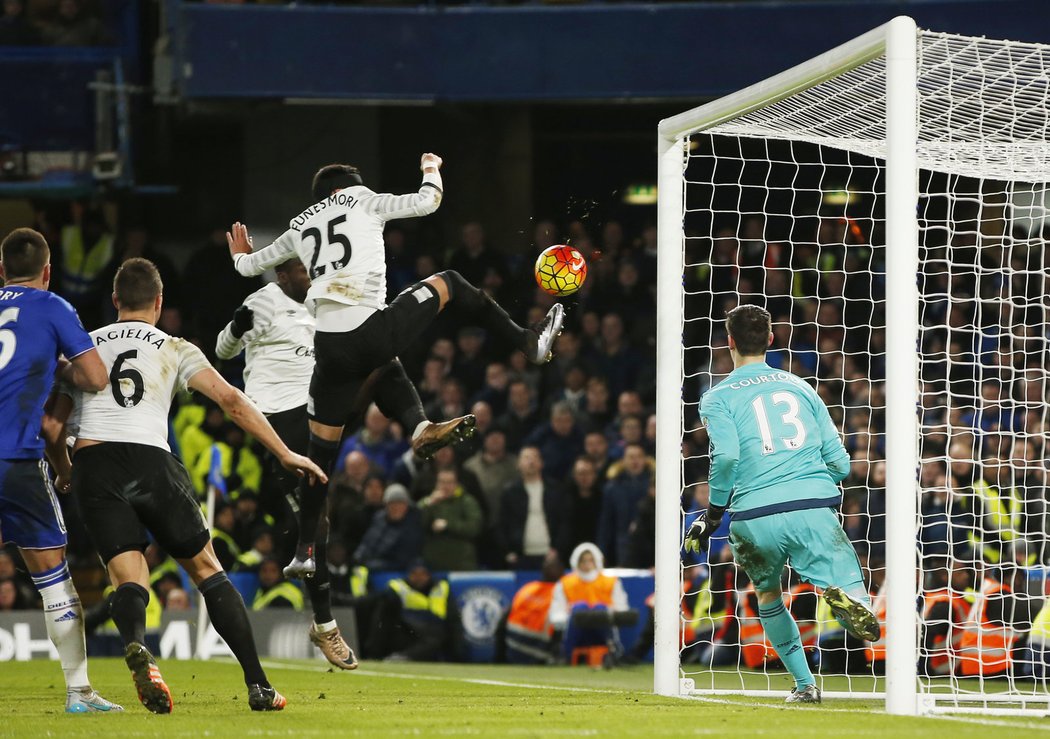 Everton vstřelil na stadionu Chelsea 3 branky. Přesto to stačilo jen na remízu 3:3.