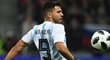 Střelec Argentiny Sergio Agüero zkolaboval při zápase s Nigérií