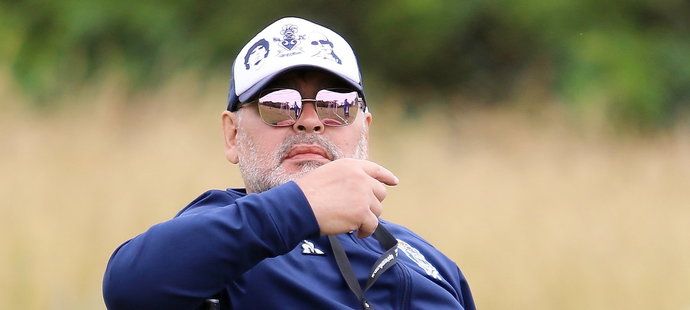 Diego Maradona podle argentinských médií musí na akutní operaci