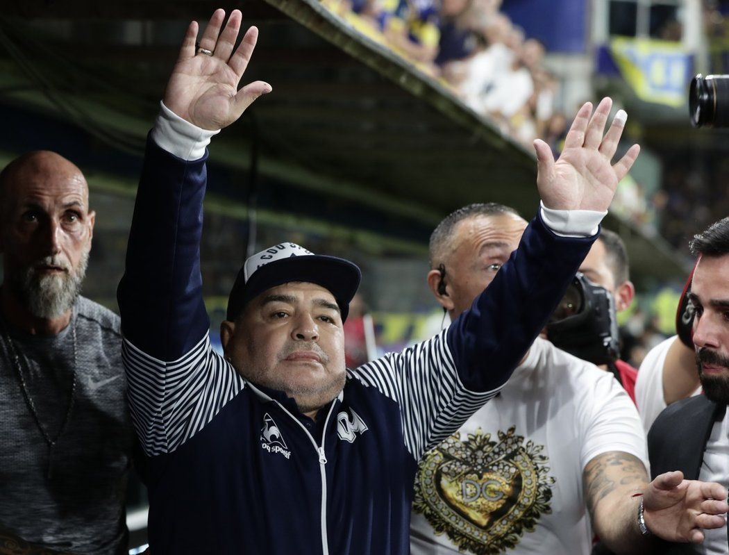 Diego Maradona trénoval na sklonku života klub Gimnásia de La Plata