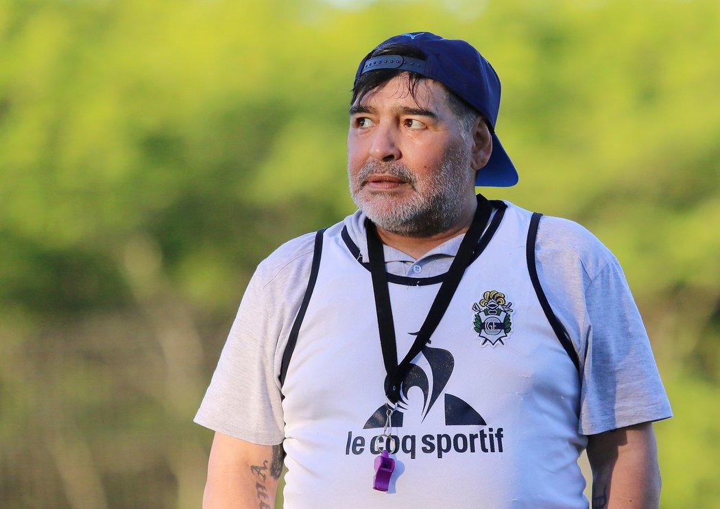 Diego Maradona trénoval na sklonku života klub Gimnásia de La Plata