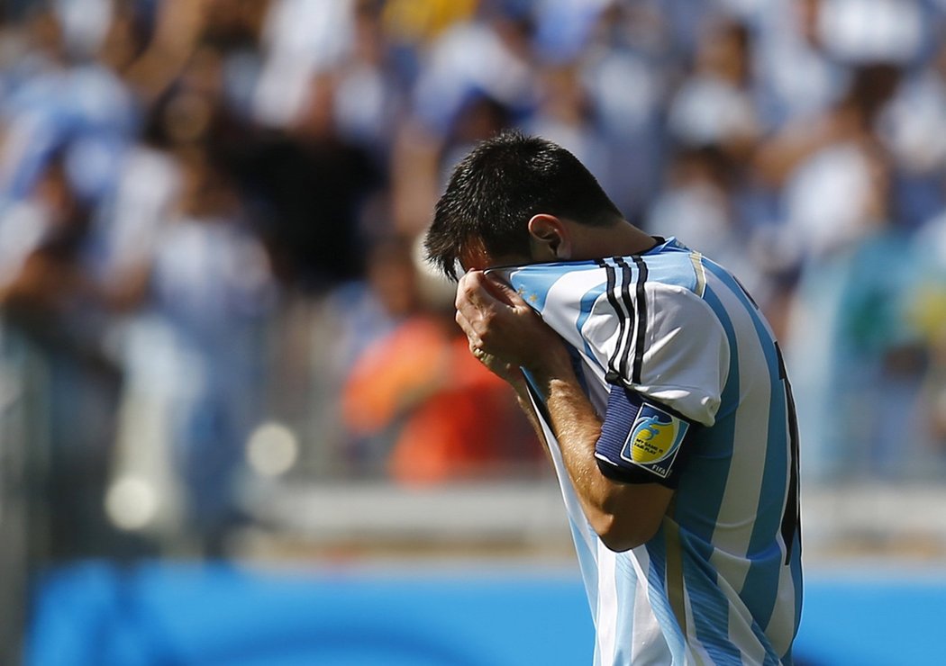 Messi smutní po zmařené šanci na MS proti Íránu
